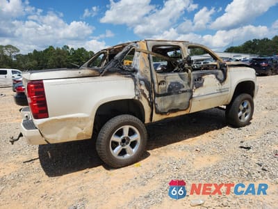 Trzecie zdjęcie samochodu z tyłu: 2013 CHEVROLET AVALANCHE LTZ VIN:3GNMCGE02DG329897 - miniatura