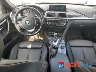 Zdjęcie 8 z 12 samochodu: 2017 BMW 330 XI VIN:WBA8D9C3XHA005405 - miniatura