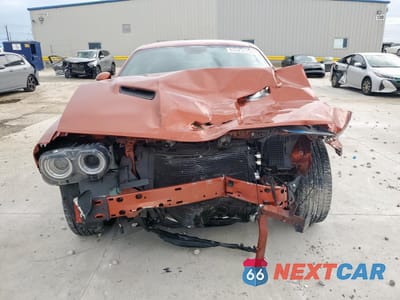 Piąte zdjęcie samochodu w środku: 2023 DODGE CHALLENGER SXT VIN:2C3CDZAG6PH558804 - miniatura