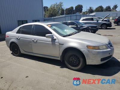 Czwarte zdjęcie samochodu z boku: 2004 ACURA TL VIN:19UUA65694A018013 - miniatura