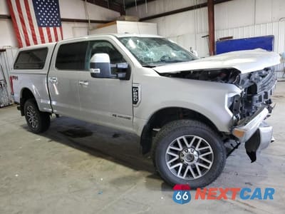 Czwarte zdjęcie samochodu z boku: 2017 FORD F250 SUPER DUTY VIN:1FT7W2BT0HEB17589 - miniatura