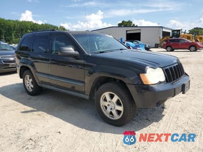 Czwarte zdjęcie samochodu z boku: 2008 JEEP GRAND CHEROKEE LAREDO VIN:1J8GR48K18C137517 - miniatura