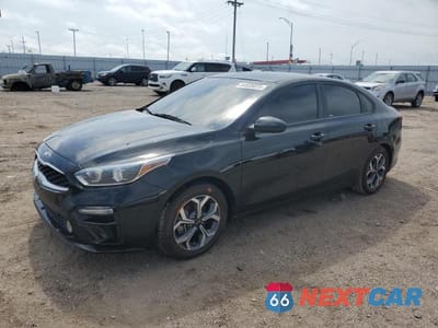 2020 KIA FORTE FE 3KPF24AD2LE201133 - główne zdjęcie licytacji z USA - miniatura