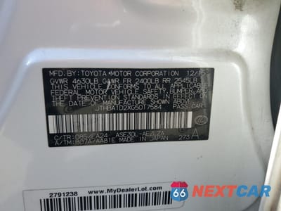 Zdjęcie 12 z 14 samochodu: 2016 LEXUS IS 200T VIN:JTHBA1D2XG5017584 - miniatura