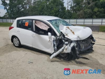 Czwarte zdjęcie samochodu z boku: 2011 NISSAN VERSA VIN:3N1BC1CP5BL512196 - miniatura