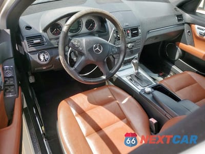 Zdjęcie 8 z 13 samochodu: 2009 MERCEDES-BENZ C 300 VIN:WDDGF54X29A153915 - miniatura