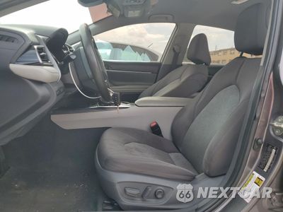 Zdjęcie 7 z 14 samochodu: 2020 TOYOTA CAMRY LE VIN:4T1C11AK6LU928565 - miniatura