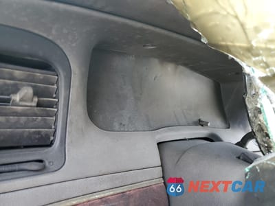 Zdjęcie 9 z 13 samochodu: 2000 MERCURY GRAND MARQUIS LS VIN:2MEFM75W4YX671154 - miniatura