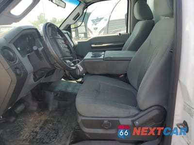 Zdjęcie 7 z 13 samochodu: 2012 FORD F550 SUPER DUTY VIN:1FDUF5GT8CEB42810 - miniatura