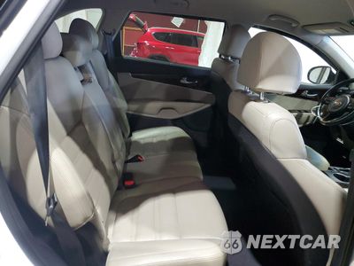 Zdjęcie 11 z 14 samochodu: 2018 KIA SORENTO EX VIN:5XYPHDA58JG410923 - miniatura