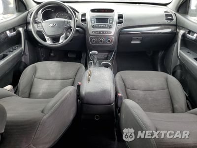 Zdjęcie 8 z 13 samochodu: 2014 KIA SORENTO LX VIN:5XYKT3A6XEG460899 - miniatura