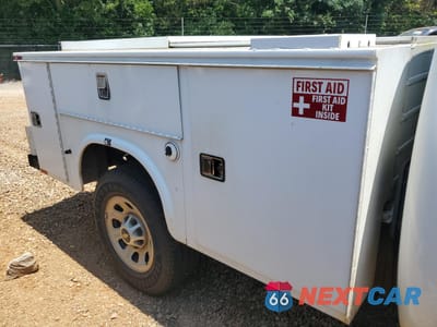 Zdjęcie 10 z 12 samochodu: 2014 CHEVROLET SILVERADO C3500 VIN:1GB3CZCG5EF156738 - miniatura