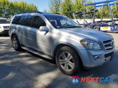 Czwarte zdjęcie samochodu z boku: 2008 MERCEDES-BENZ GL 450 4MATIC VIN:4JGBF71E28A324658 - miniatura