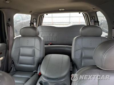 Zdjęcie 10 z 13 samochodu: 2001 LINCOLN NAVIGATOR VIN:5LMFU28A11LJ00804 - miniatura