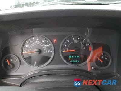 Zdjęcie 9 z 13 samochodu: 2007 JEEP COMPASS VIN:1J8FF47W27D131727 - miniatura
