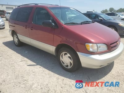 Czwarte zdjęcie samochodu z boku: 2000 TOYOTA SIENNA LE VIN:4T3ZF13C5YU277803 - miniatura