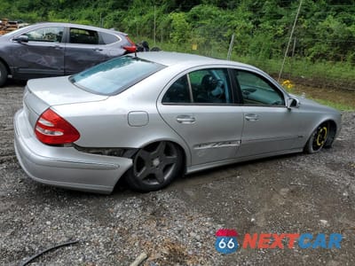 Trzecie zdjęcie samochodu z tyłu: 2003 MERCEDES-BENZ E 500 VIN:WDBUF70J23A148794 - miniatura