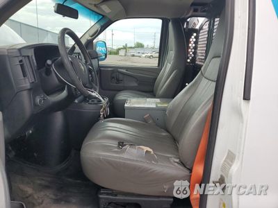 Zdjęcie 7 z 13 samochodu: 2015 CHEVROLET EXPRESS G2500 VIN:1GCWGFCF7F1219730 - miniatura