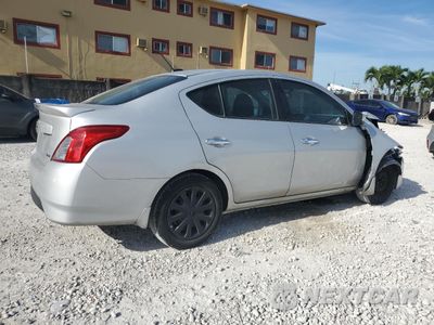 Trzecie zdjęcie samochodu z tyłu: 2015 NISSAN VERSA S VIN:3N1CN7AP8FL914045 - miniatura