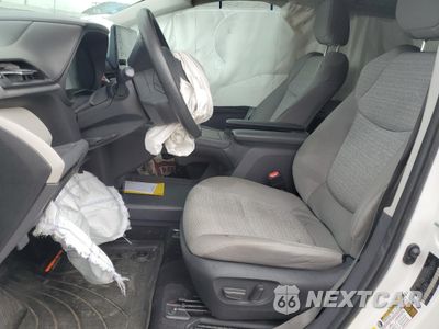 Zdjęcie 7 z 13 samochodu: 2024 TOYOTA SIENNA LE VIN:5TDKRKEC9RS182546 - miniatura