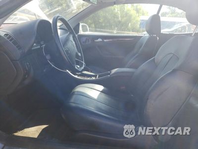 Zdjęcie 7 z 14 samochodu: 2001 MERCEDES-BENZ CLK 320 VIN:WDBLK65G01T076445 - miniatura
