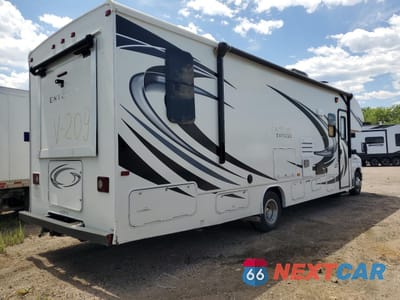 Czwarte zdjęcie samochodu z boku: 2019 FORD ECONOLINE E450 SUPER DUTY CUTAWAY VAN VIN:1FDXE4FS5KDC73412 - miniatura