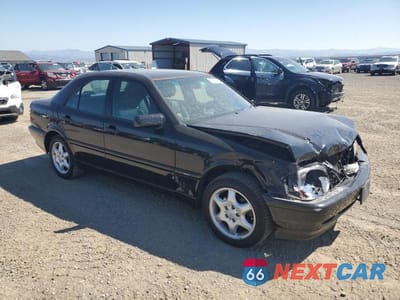 Czwarte zdjęcie samochodu z boku: 2000 MERCEDES-BENZ C 280 VIN:WDBHA29G2YA818359 - miniatura