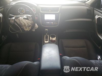 Zdjęcie 8 z 14 samochodu: 2018 NISSAN ALTIMA 2.5 VIN:1N4AL3AP0JC144016 - miniatura