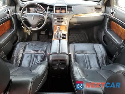 Zdjęcie 8 z 12 samochodu: 2014 LINCOLN MKS VIN:1LNHL9EK8EG603717 - miniatura