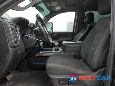 Zdjęcie 7 z 13 samochodu: 2022 CHEV SILVERADO K3500 LT VIN:1GC4YTEY7NF338719 - miniatura