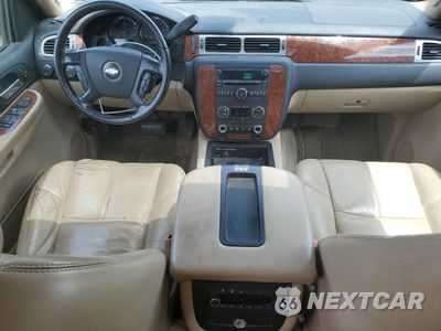 Zdjęcie 8 z 15 samochodu: 2007 CHEVROLET SUBURBAN K1500 VIN:1GNFK16347J298320 - miniatura