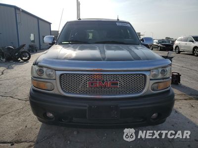 Piąte zdjęcie samochodu w środku: 2003 GMC YUKON DENALI VIN:1GKEK63U93J324939 - miniatura