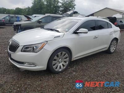2016 BUICK LACROSSE 1G4GC5G32GF157146 - główne zdjęcie licytacji z USA - miniatura