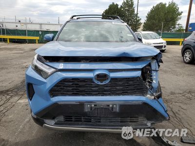 Piąte zdjęcie samochodu w środku: 2024 TOYOTA RAV4 SE VIN:2T3T6RFV6RW059078 - miniatura