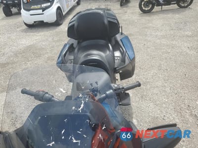 Piąte zdjęcie samochodu w środku: 2021 CAN-AM SPYDER ROADSTER RT VIN:2BXNBDD2XMV001159 - miniatura