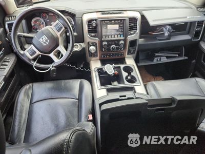 Zdjęcie 8 z 12 samochodu: 2014 RAM 1500 LARAMIE VIN:1C6RR7NT4ES283059 - miniatura
