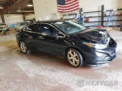 Czwarte zdjęcie samochodu z boku: 2017 CHEVROLET CRUZE PREMIER VIN:1G1BF5SM5H7215387 - miniatura