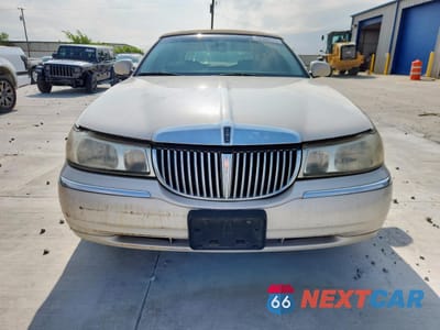 Piąte zdjęcie samochodu w środku: 1999 LINCOLN TOWN CAR CARTIER VIN:1LNHM83W0XY607285 - miniatura