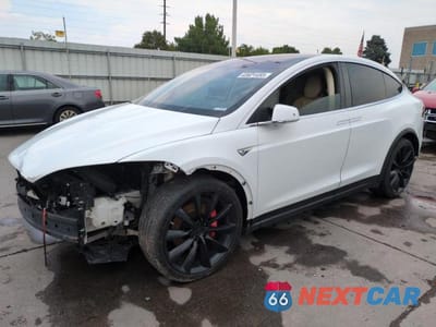 2016 TESLA MODEL X 5YJXCAE49GF003613 - główne zdjęcie licytacji z USA - miniatura