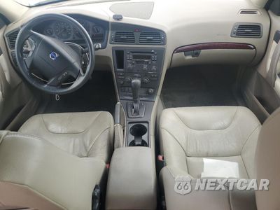 Zdjęcie 8 z 12 samochodu: 2003 VOLVO V70 2.4T VIN:YV1SW58D132320815 - miniatura