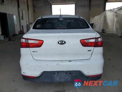 Zdjęcie 6 z 12 samochodu: 2017 KIA RIO LX VIN:KNADM4A38H6044923 - miniatura