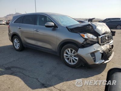 Czwarte zdjęcie samochodu z boku: 2019 KIA SORENTO LX VIN:5XYPGDA5XKG485675 - miniatura
