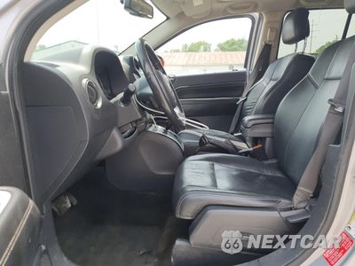 Zdjęcie 7 z 15 samochodu: 2016 JEEP COMPASS LATITUDE VIN:1C4NJCEA1GD761029 - miniatura