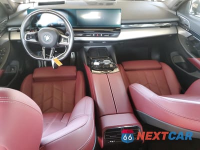 Zdjęcie 8 z 12 samochodu: 2024 BMW I5 EDRIVE 40 VIN:WBY33FK09RCR71786 - miniatura