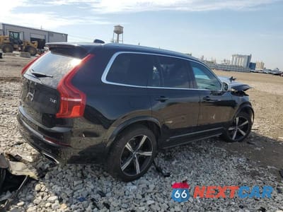 Trzecie zdjęcie samochodu z tyłu: 2017 VOLVO XC90 T6 VIN:YV4A22PM4H1137559 - miniatura