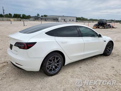Trzecie zdjęcie samochodu z tyłu: 2019 TESLA MODEL 3 VIN:5YJ3E1EB0KF388334 - miniatura
