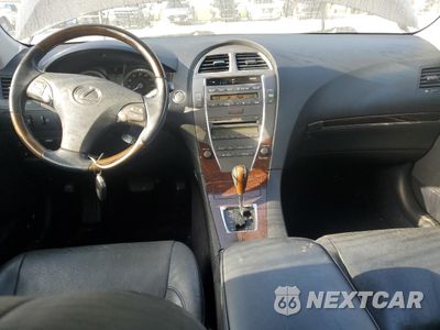 Zdjęcie 8 z 14 samochodu: 2011 LEXUS ES 350 VIN:JTHBK1EG5B2467693 - miniatura