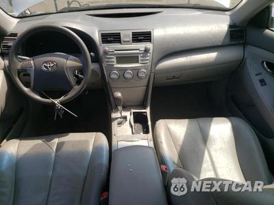Zdjęcie 8 z 12 samochodu: 2011 TOYOTA CAMRY BASE VIN:4T1BF3EKXBU648195 - miniatura