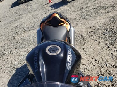 Piąte zdjęcie samochodu w środku: 2022 SUZUKI GSX1300 RR VIN:JS1EJ11DXN7100030 - miniatura