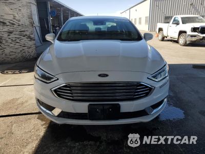 Piąte zdjęcie samochodu w środku: 2018 FORD FUSION SE HYBRID VIN:3FA6P0LU6JR178460 - miniatura